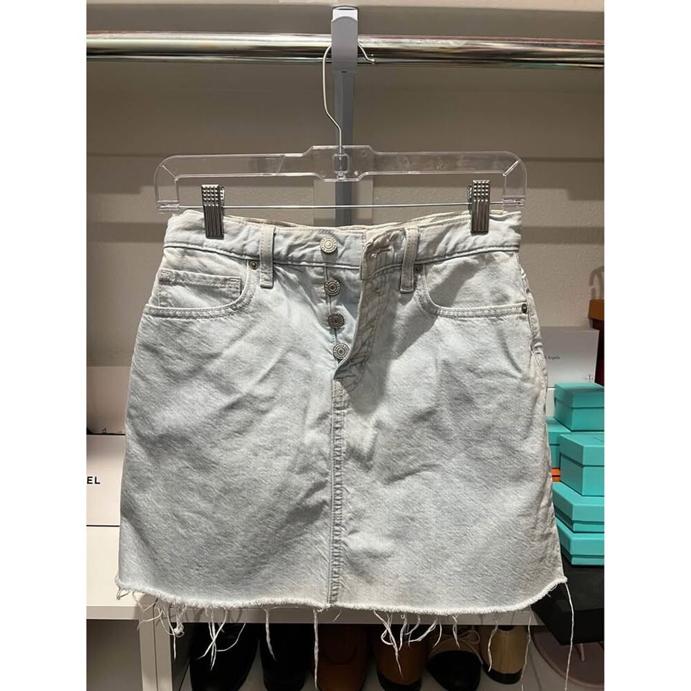 Uniqlo denim skirt small